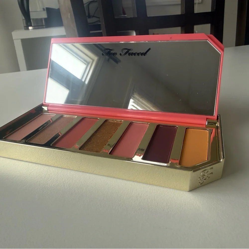 Too Faced Pink & Yellow Decorative Compact Palette - Picture 4 of 5
